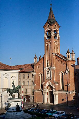 Piazza Cairoli - Asti